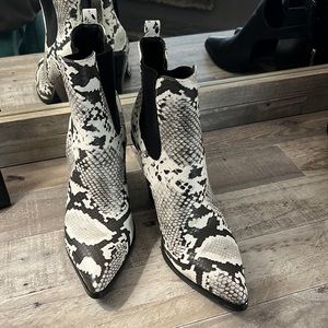 Fashion Nova heeled boots